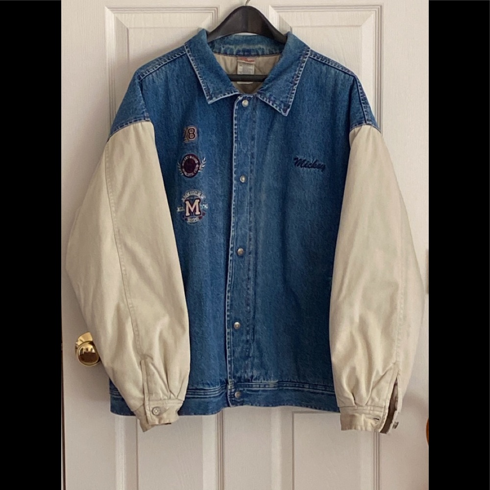 Disney Varsity Jacket Mickey Mouse Men’s size XL